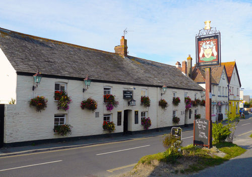The Farmers Arms Saint Merryn Екстериор снимка